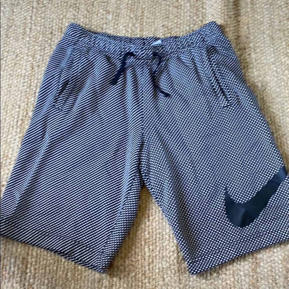 Nike fleece size small shorts